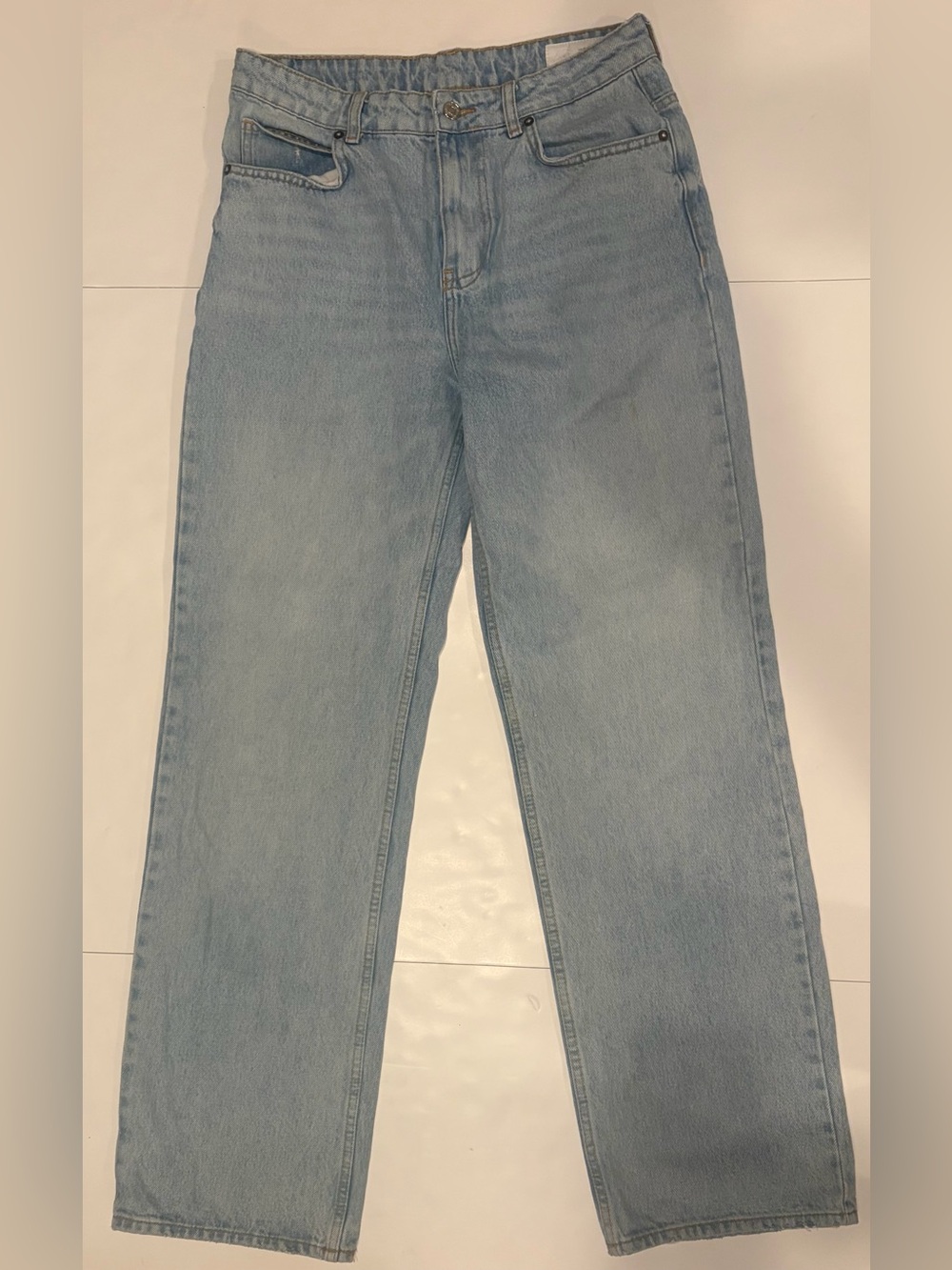 ZARA Women's Light Wash High Rise Straight Leg Denim Jeans — Size USA 8 / EUR 40